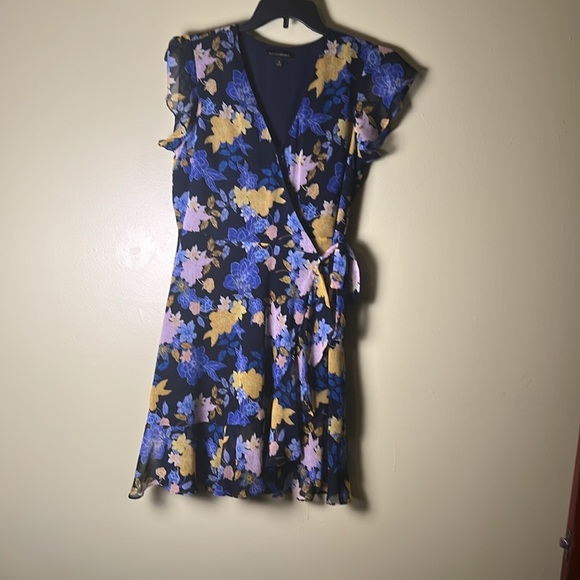 Banana Republic Floral Wrap Dress in Blue and Yellow. - Picture 2 of 8